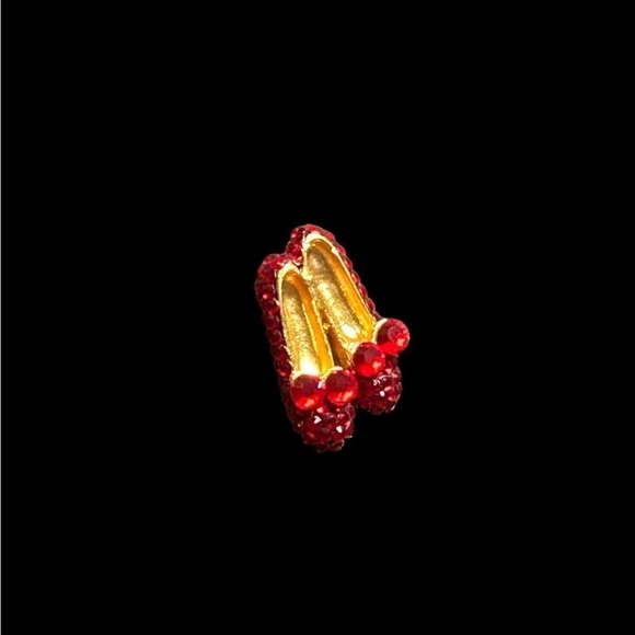 Vintage Ruby Red Slipper Pin - Picture 1 of 16